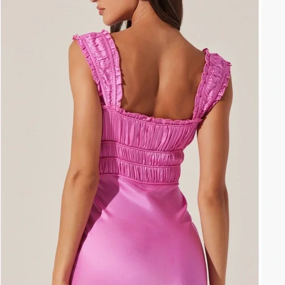 ASTR the Label Enola Smock Bodice Satin Dress - Picture 4 of 13